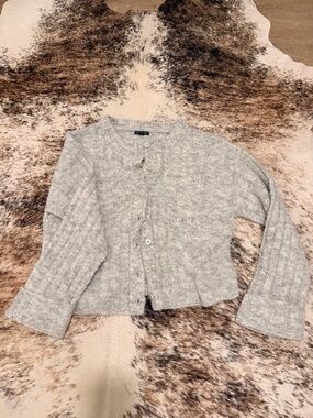 Wild Fable Cropped Light Gray Cardigan – New, Never Worn
